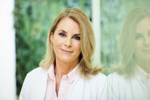 Dr. Christina Brunner über Mommy Makeover, Trend-OPs und die psychische Auswirkung von chirurgischen Eingriffen